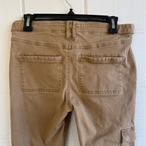 Abercrombie & Fitch Women’s 6R Super Skinny Khaki Cargo Pants - Picture 5 of 6